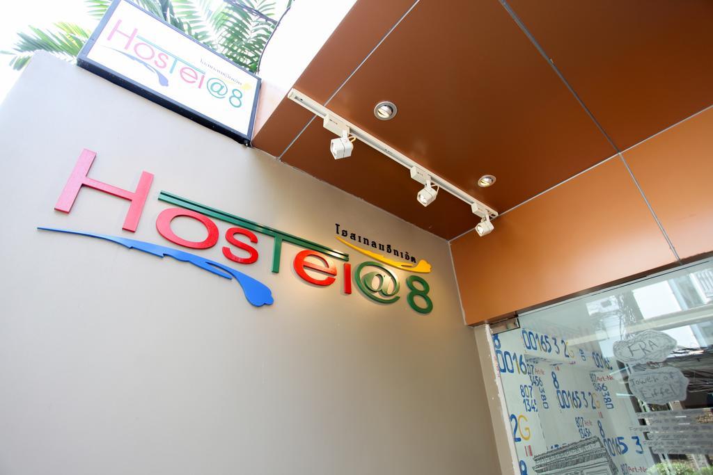 Hostel 8 Sukhumvit Soi 8 Bangkok Banguecoque Exterior foto